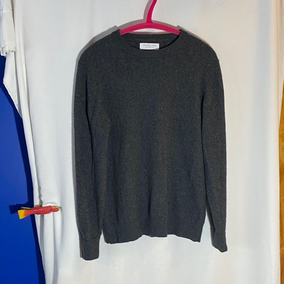 Everlane Men's Dark Gray Midweight Cashmere Crewneck Sweater Size Medium